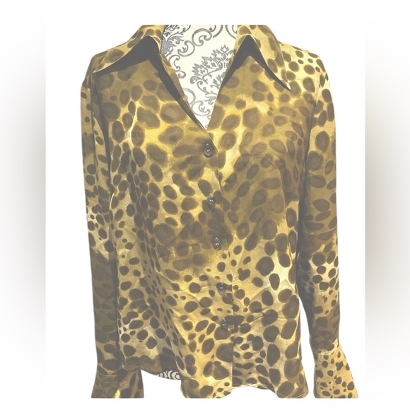 Giraffe print blouse with flared sleeves - Picture 1 of 7